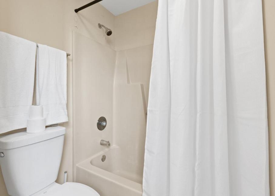 Bright And Cozy 1-Br Condo, Wifi Wilmington Buitenkant foto