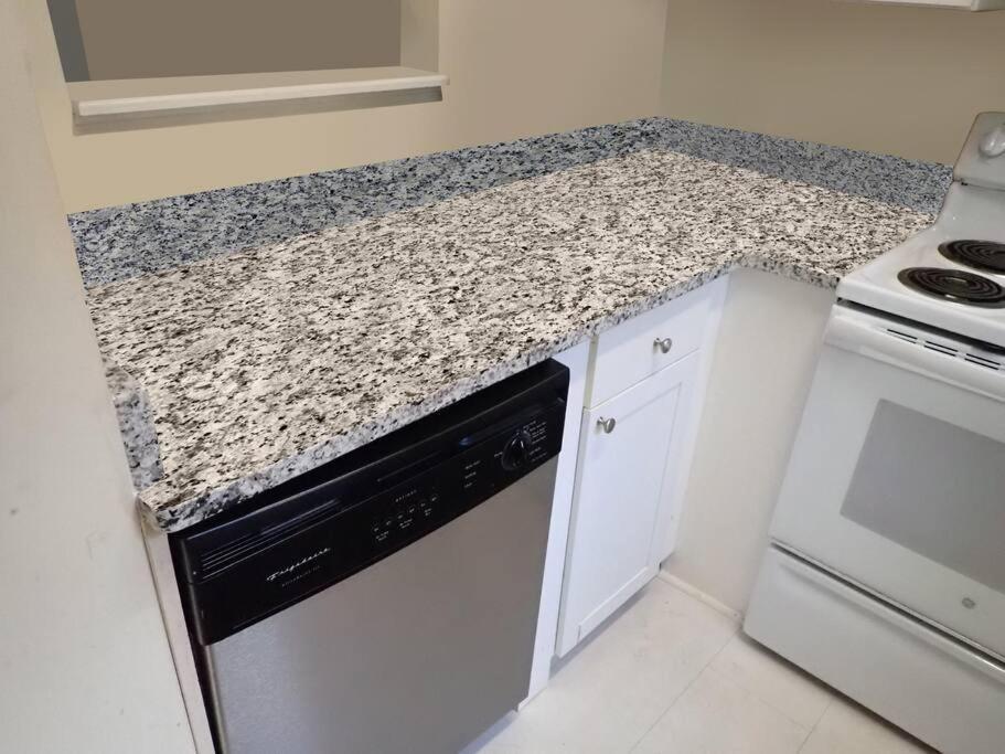 Bright And Cozy 1-Br Condo, Wifi Wilmington Buitenkant foto